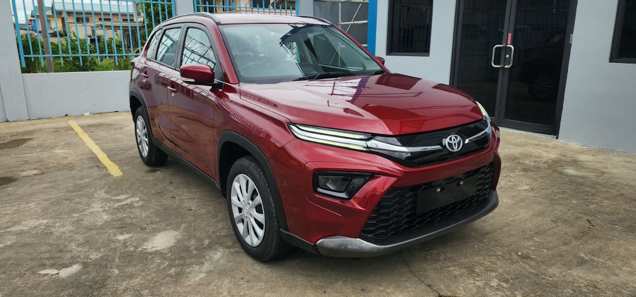 Toyota Hyryder S